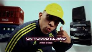 Nuke, Toli - UN TURRO AL AÑO
