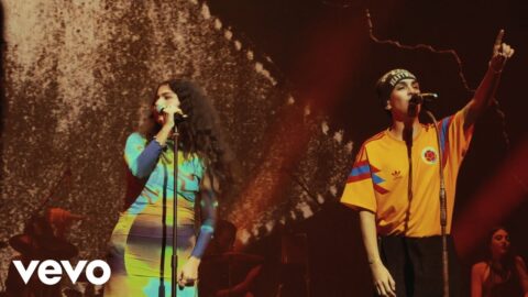 Milo J, Silvana Estrada – Cuando El Agua Hirviendo (En Vivo desde Colombia/ColombiaFanClub❤️)